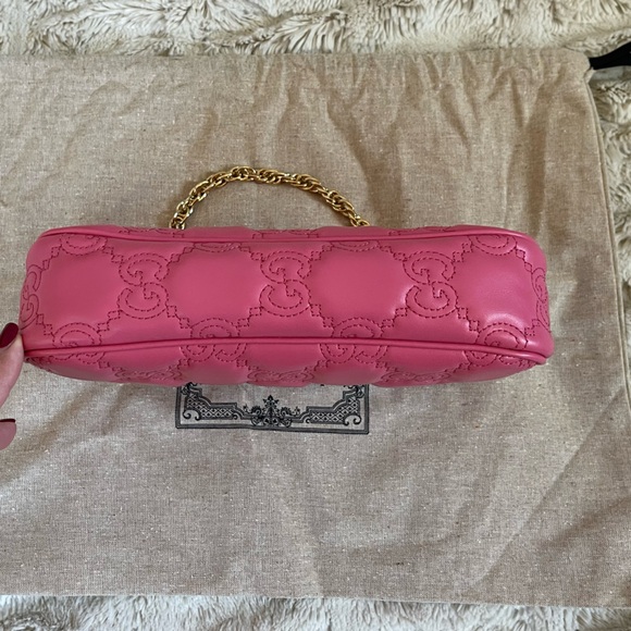 Gucci Matelassé with GG Shoulder Bag - Picture 12 of 16
